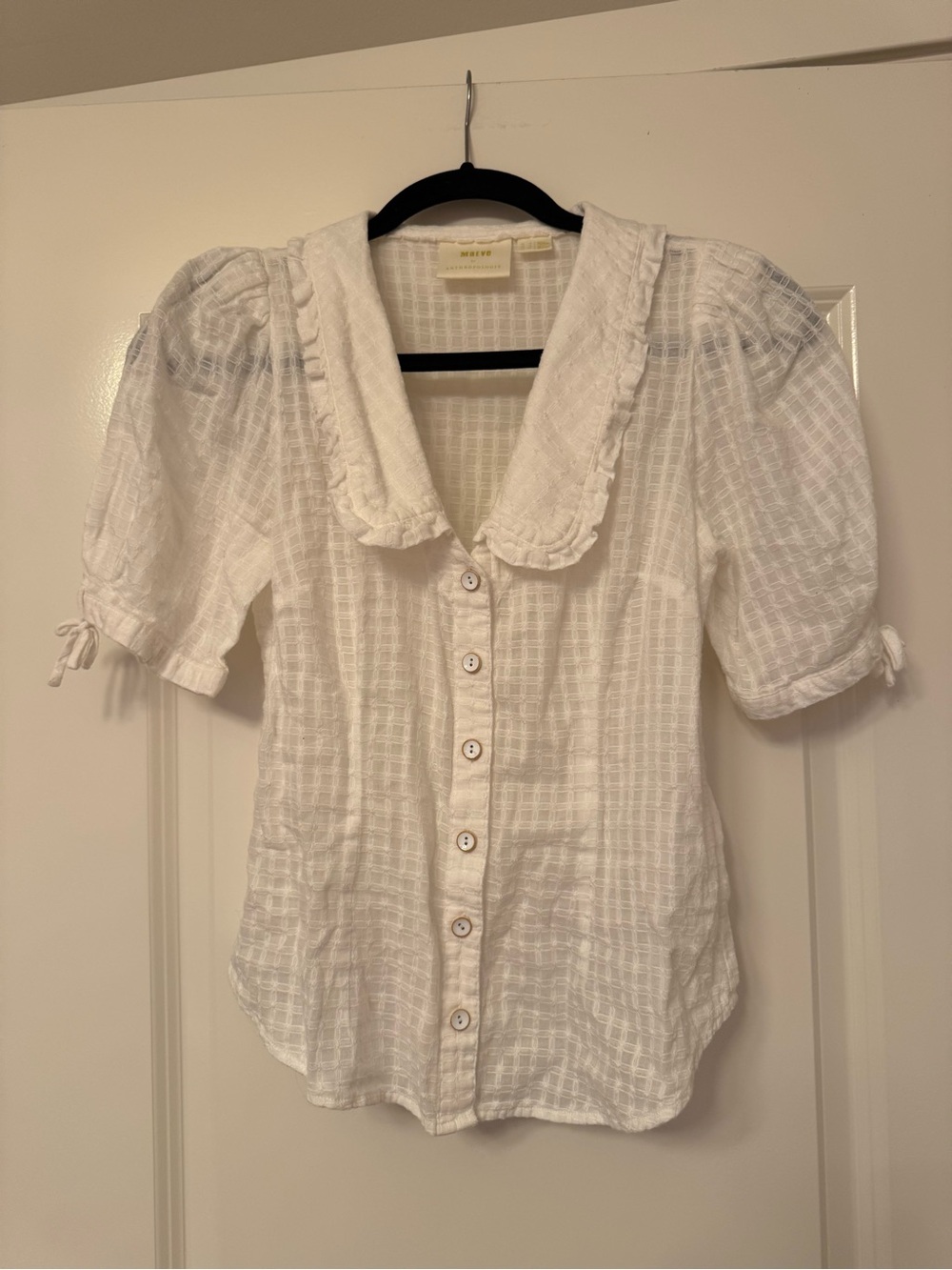 Maeve by Anthropologie White Textured Button-Front Puff Sleeve Top